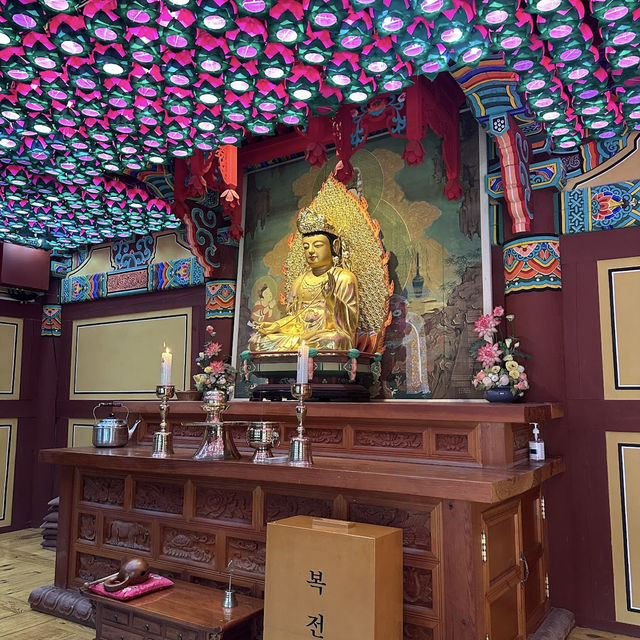Absolutely gorgeous mountain temple. 