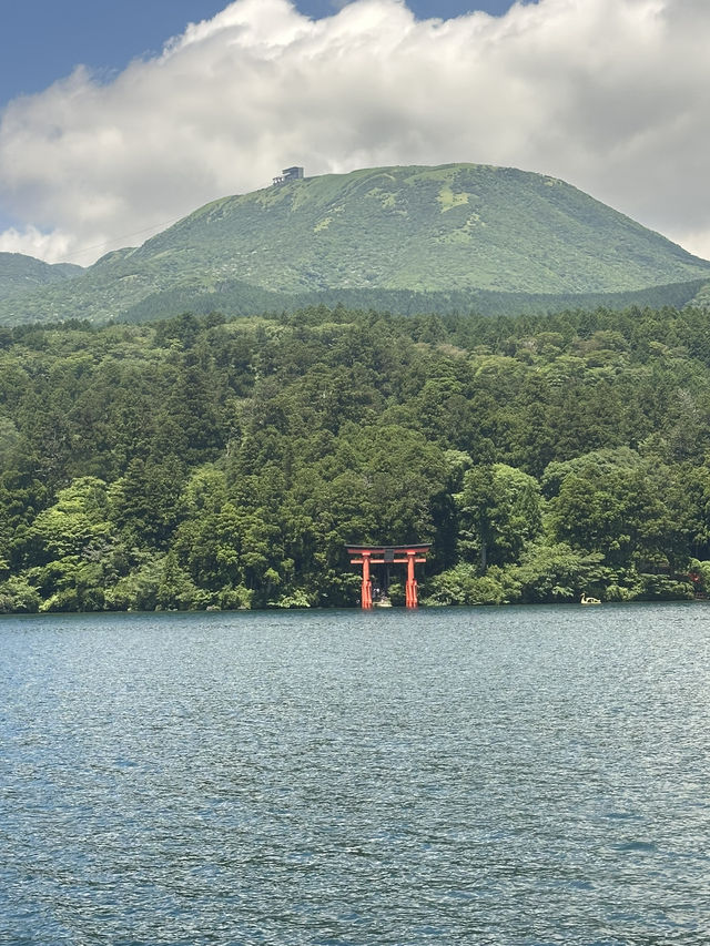 ♨️ 箱根：溫泉、自然與藝術完美交織的療癒之地