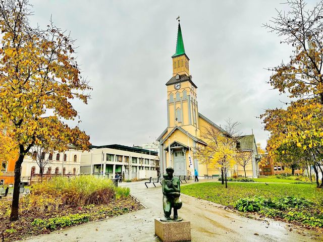 挪威🇳🇴景點-Tromsø大教堂