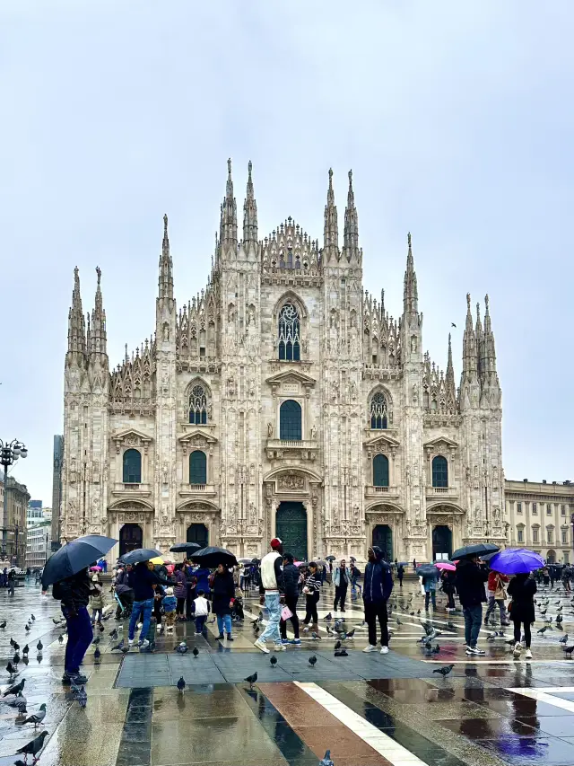 I left Milan with almost zero card balance! 