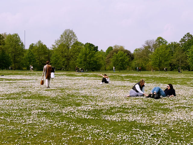 ☀️ London’s Hyde Park - Best Royal Park in Town