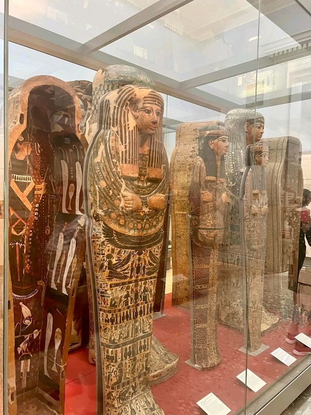 London: Eternally Worth It, Rain or Shine