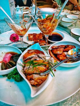 DIAMOND HOTEL MANILA: A CULINARY GEM OF LUXURY & FLAVOR ✨🇵🇭