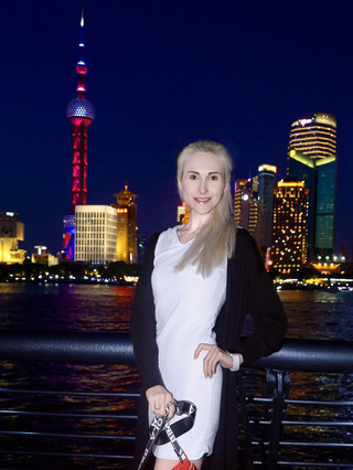Photographers on the Bund in Shanghai: Are They Worth It?