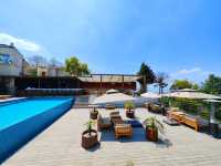 Nepal's top luxury resort, stunning scenery.