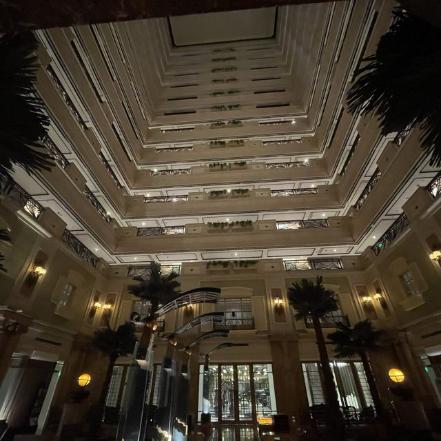 5⭐️Luxury Hotel🏨~Crowne Plaza Hotel 