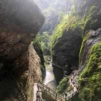 Eternal Divide of Longhuixia - Wulong Karst!