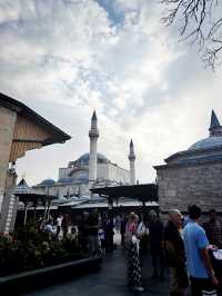 🇹🇷The bustling Mevlana Plaza, Konya!🕌