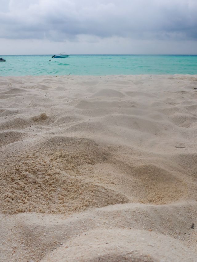 Thulusdhoo Island, Maldives 🇲🇻🏝️