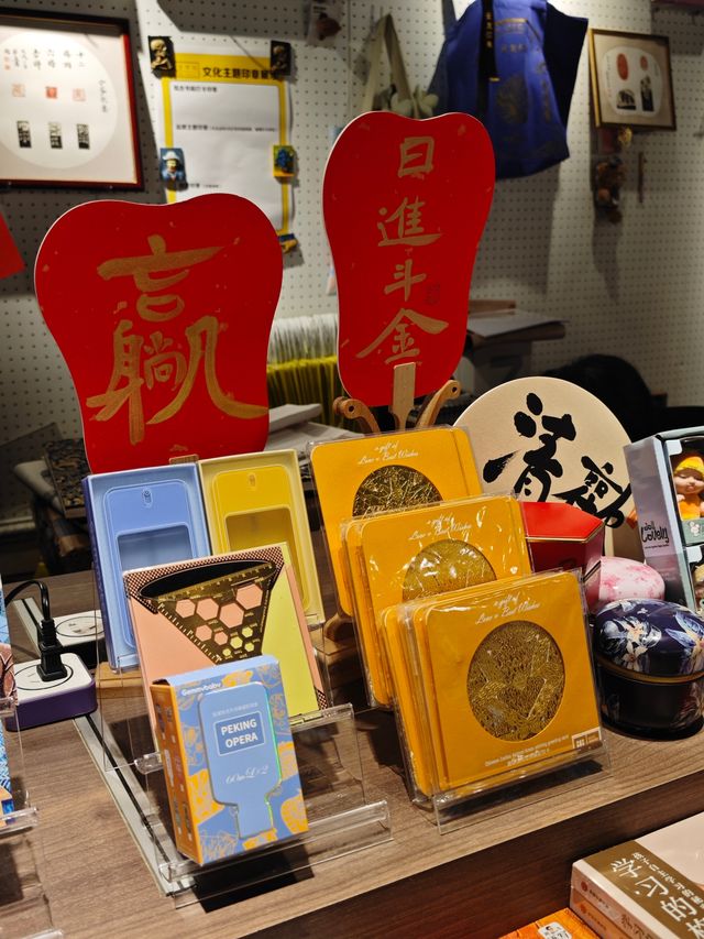 第一百貨竟然藏著個安靜的“大”書店