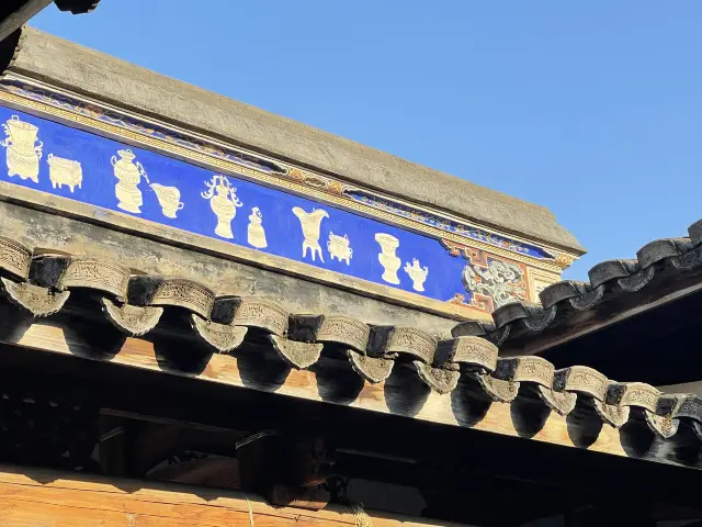 You can never finish exploring Sanfang Qixiang!