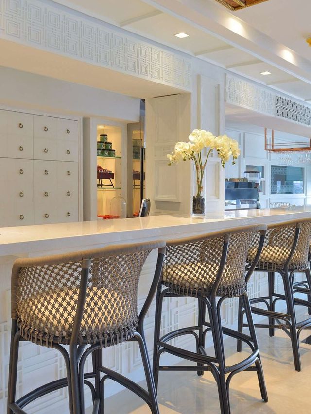 🌟 Bangkok's Hidden Gem: Riva Arun 🌟