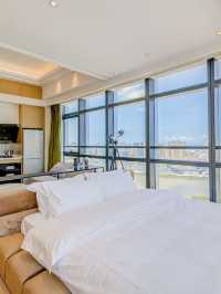 🌟 Zhuhai Delights: Stay at Fengyu International 🏨