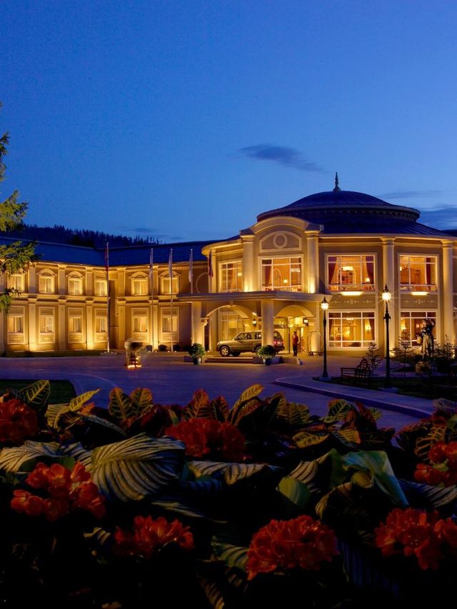 🌟 Mongolian Escapes: Luxe Lodging in Terelj 🏞️✨