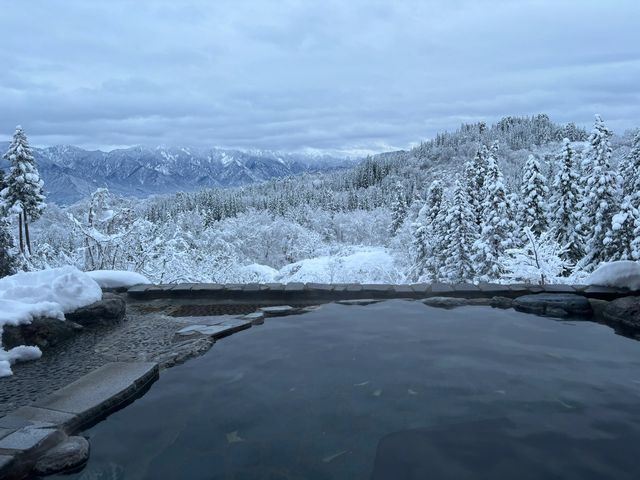 里山十帖：位於新潟雪國的私密藝術旅店，四季分明的視覺與味覺盛宴。