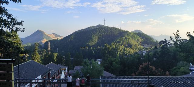 羅田薄刀峰。