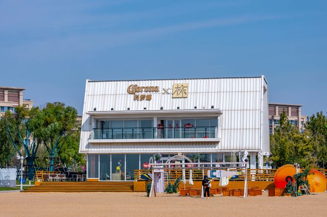 曹妃甸攬月灣：文旅融合的璀璨之地。