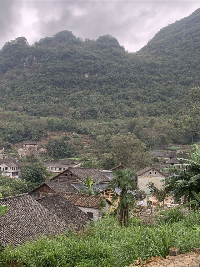 爸爸去哪兒一雨補魯天坑。