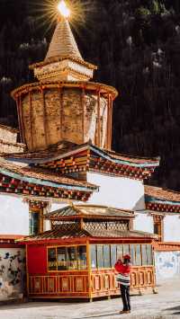 阿壩棒托寺，發現佛光的光輝