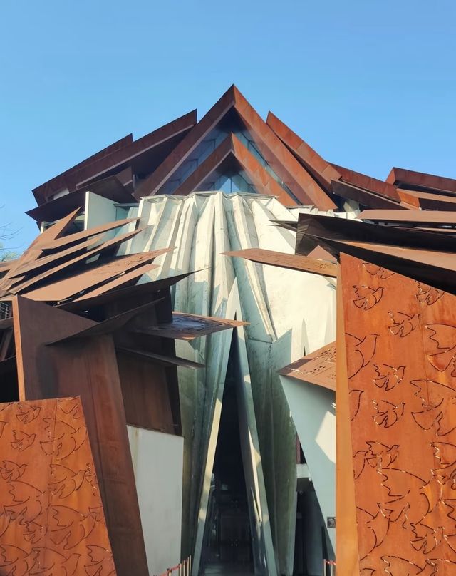 過年鴻運紅年味益陽高顏值建築