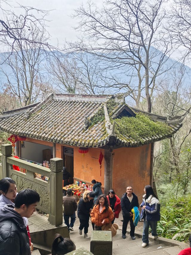 綿陽周邊遊｜竇圌山、武都鎮一日遊，登高望遠，祈福觀奇