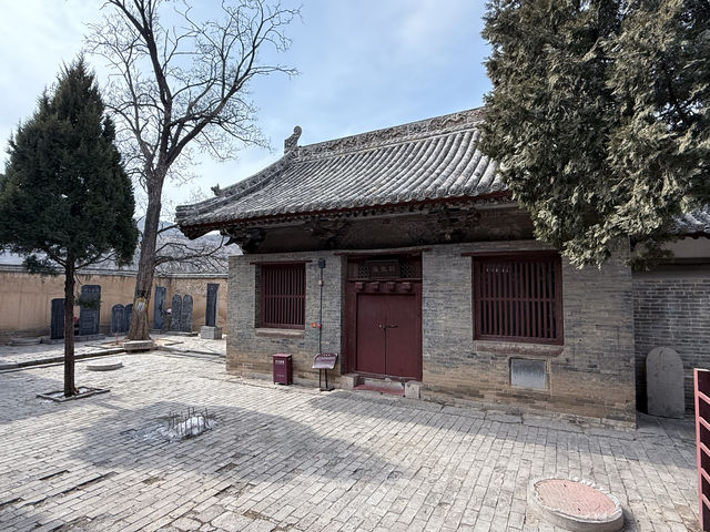 擁有廡殿頂的九天聖母廟