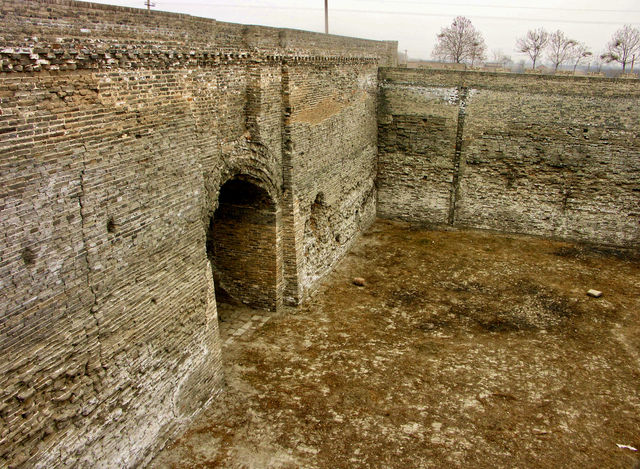 蒲州有國寶鐵牛、故城遺址、普救寺、鸛雀樓