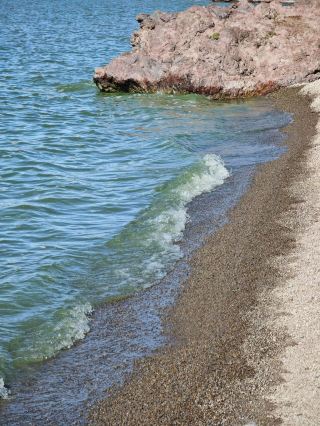 Inner Mongolia|Hulun Lake|Hulun Lake: Have you ever seen the captivating blue of Hulun Lake?