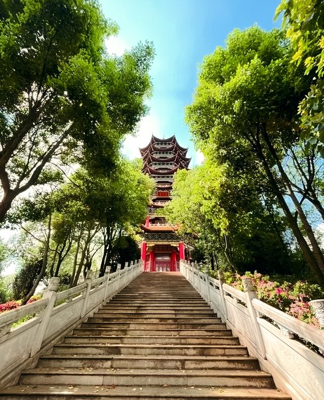 比大理清靜 保山呢個600年古鎮 馬幫鈴聲仲喺度迴響