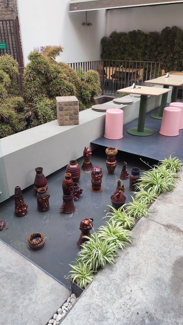 Wonderful Experience at the Cafe Wonderful Experience at the Cafe