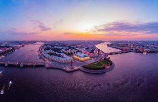 "The Emerald in the City": A Beautiful Photo Showcase of Vasilyevsky Island in Saint Petersburg