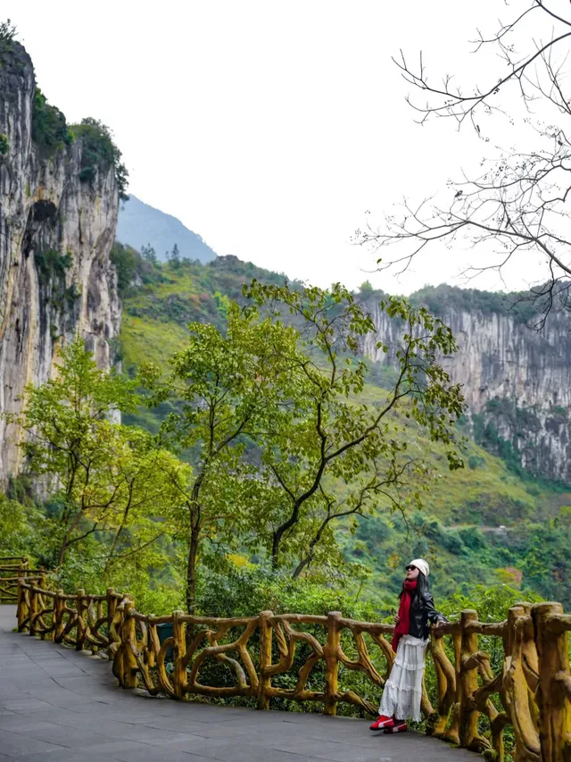 在成都周邊!!我很少用震撼來形容一個地方。。 在成都周邊!!我很少用震撼來形容一個地方。。
