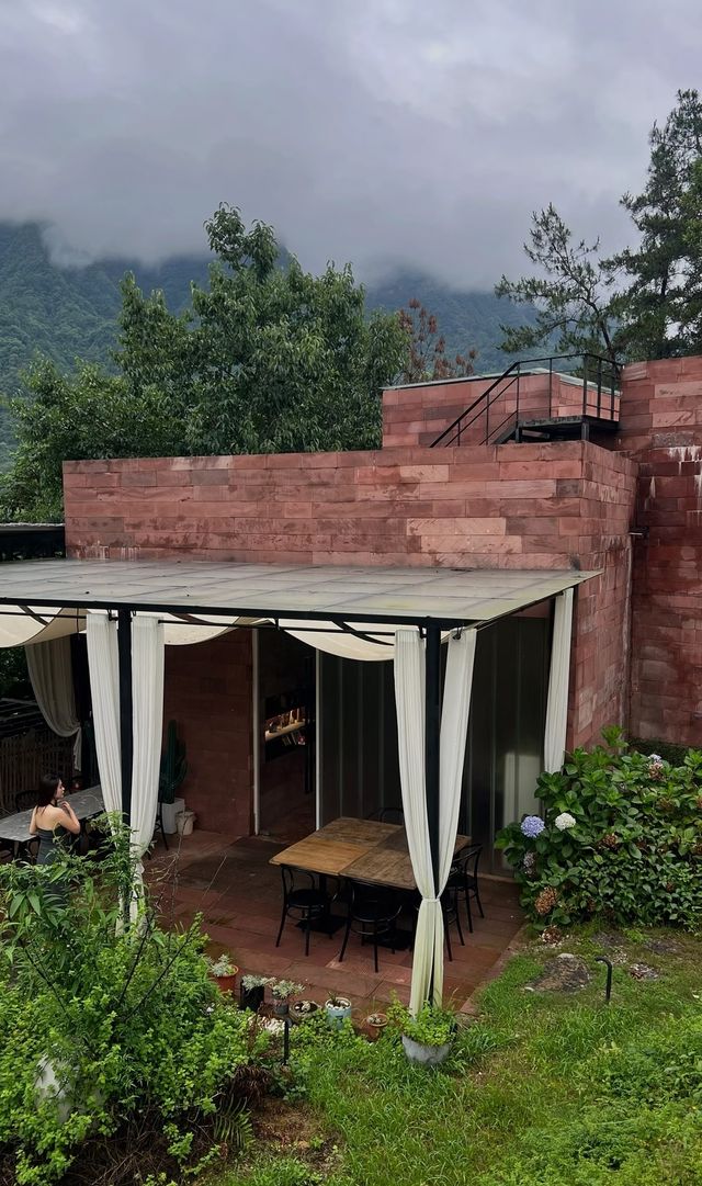 張家界民宿天花板被繡球&森林治癒的完美假期 張家界民宿天花板被繡球&森林治癒的完美假期