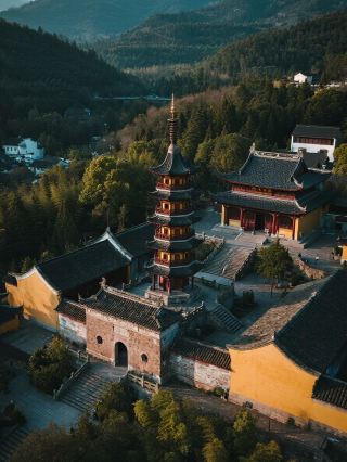 Семейная поездка в Сучжоу: всестороннее знакомство с садами, старинными улочками и современными пейзажами.