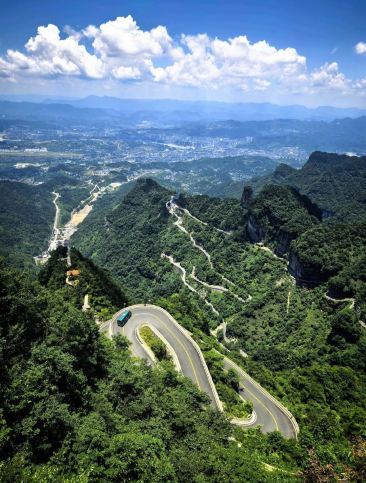 ※yujigokigen　MOUNTAIN RYTHYM　トゥンバ Taking the kids to Tianmen Mountain for a sea of clouds rendezvous