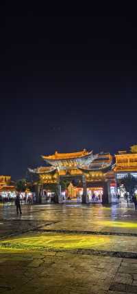 夜遊會澤古城,體驗一般,不必專程前來。
