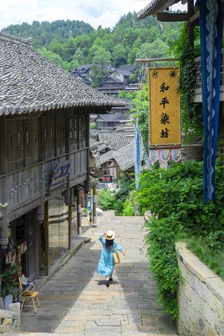 High-speed rail direct access! A severely underrated hidden gem village in Guizhou!!