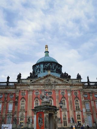 พระราชวังซองซูซี (Sanssouci) พ็อทซ์ดัม | พาเที่ยวพิกัดลับในเยอรมนีที่ห้ามพลาด