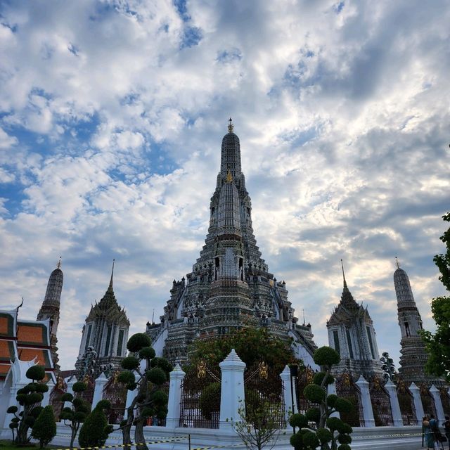 วัดอรุณราชวรารามราชวรมหาวิหาร