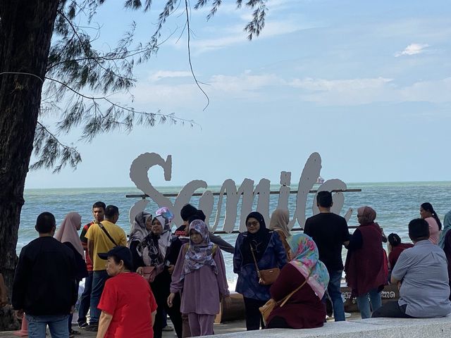 samila beach หาดสมิลา สงขลา