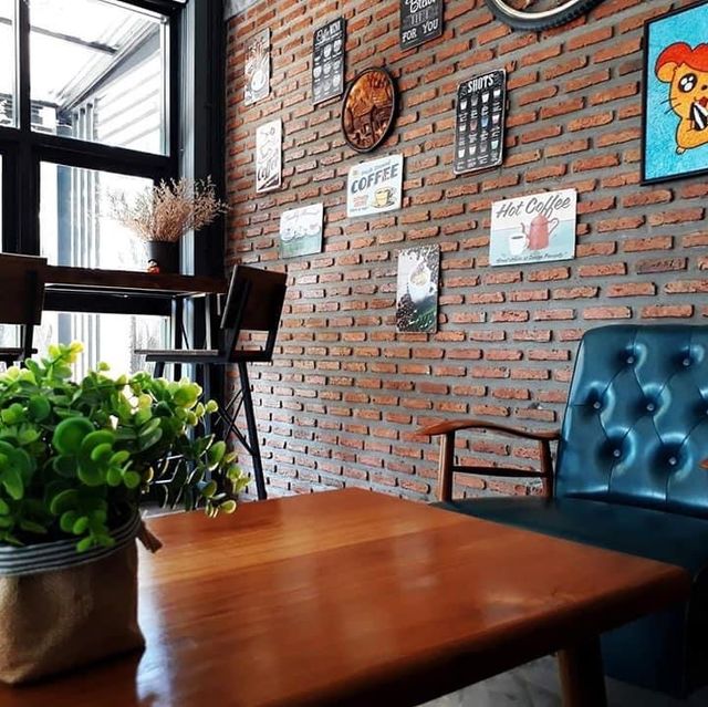 📍Neenla' Cafe