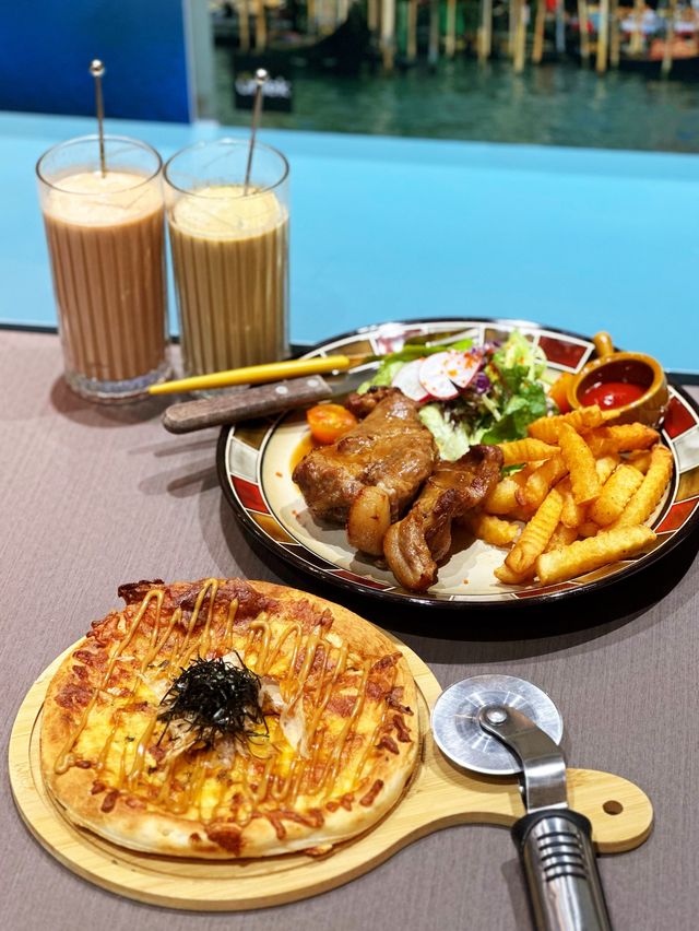 南豐紗廠異國風情咖啡店