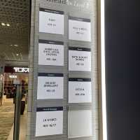 Mandarin Gallery - a more upscale shopping ma