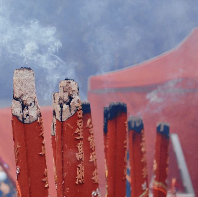 香港除了黃大仙 西據說這裡祈福也超靈! 香港除了黃大仙 西據說這裡祈福也超靈!