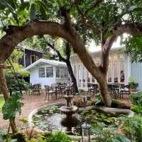 The Tanao Café bar
