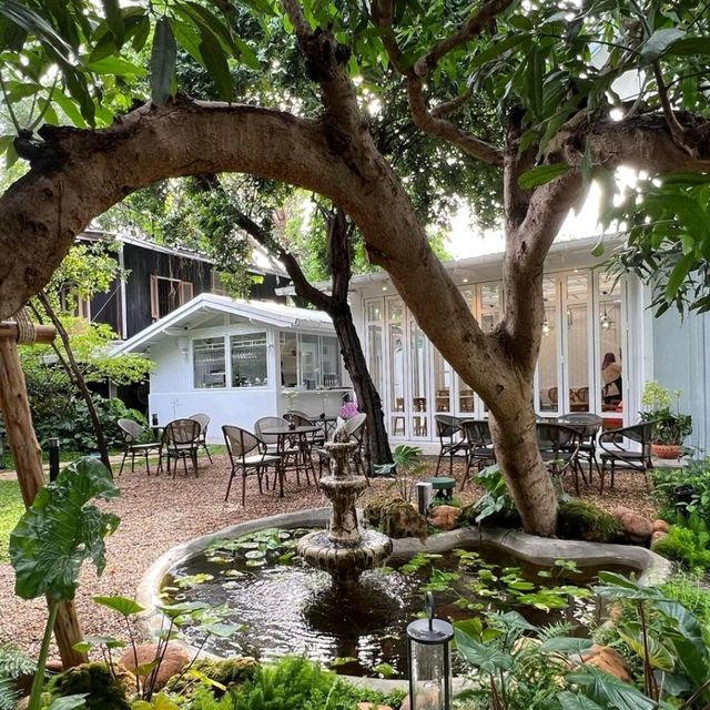 The Tanao Café bar