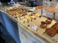 東京・広尾。賞味期限は5時間、生搾りクリームパンが気になる『Truffle BAKERY 広尾店』