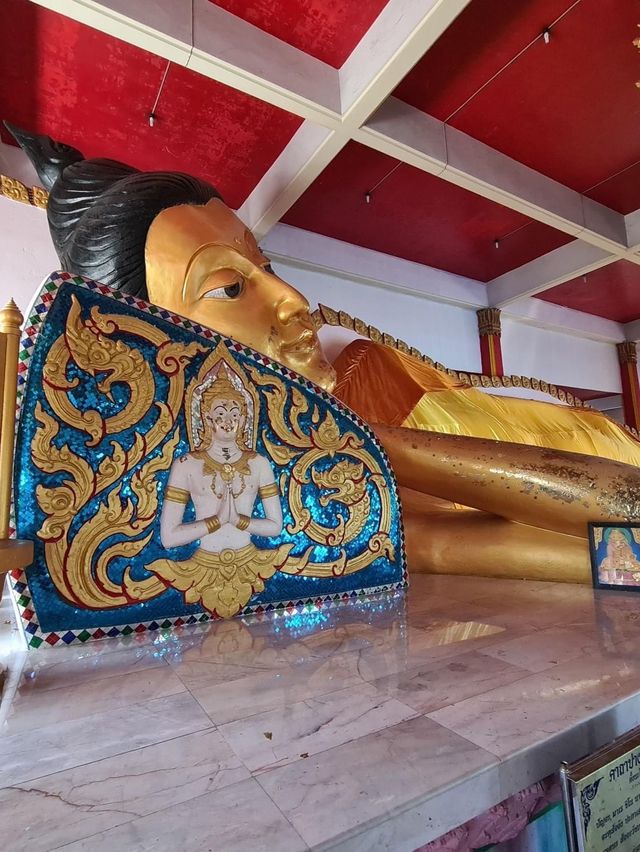 วัดเขาเกาะสิเหล่ พระธาตุอินแขวน