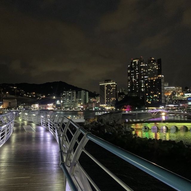 부산에서 제일 먼저 개장한 해수욕장, 송도 해수욕장