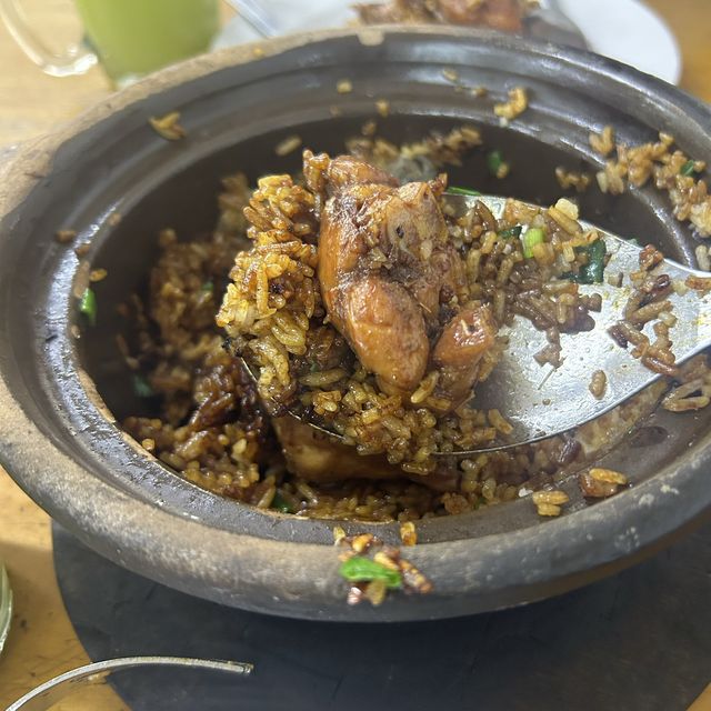 走著走著竟然走進米其林推薦餐廳 😋